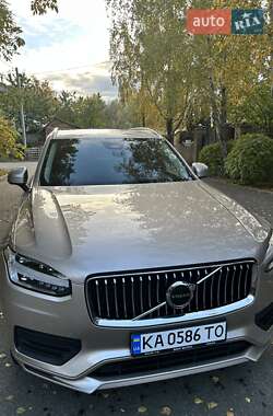 Внедорожник / Кроссовер Volvo XC90 2022 в 