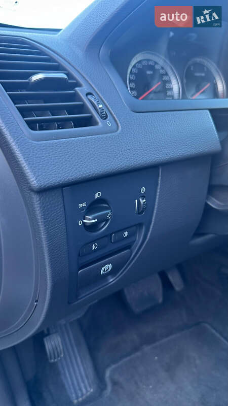 Позашляховик / Кросовер Volvo XC90 2011 в Луцьку