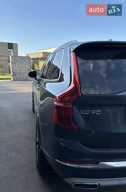 Позашляховик / Кросовер Volvo XC90 2019 в 