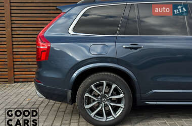 Внедорожник / Кроссовер Volvo XC90 2017 в 
