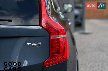 Внедорожник / Кроссовер Volvo XC90 2017 в 