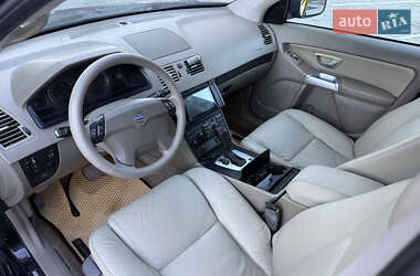 Позашляховик / Кросовер Volvo XC90 2004 в 
