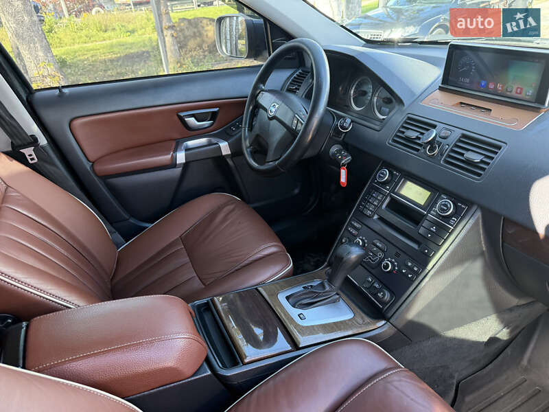 Внедорожник / Кроссовер Volvo XC90 2011 в Стрые