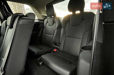 Внедорожник / Кроссовер Volvo XC90 2016 в 