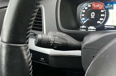 Внедорожник / Кроссовер Volvo XC90 2016 в 
