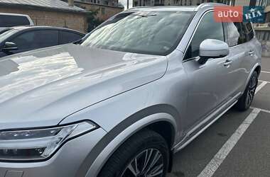 Внедорожник / Кроссовер Volvo XC90 2021 в 