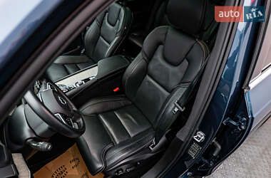 Позашляховик / Кросовер Volvo XC90 2021 в  фото 11 Позашляховик / Кросовер Volvo XC90 2021 в