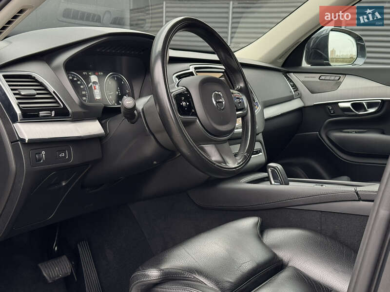 Внедорожник / Кроссовер Volvo XC90 2020 в Киеве