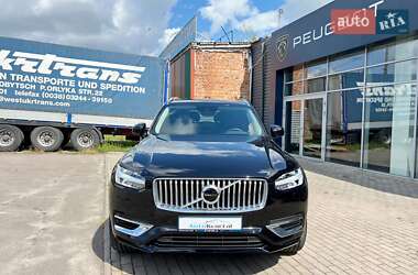 Позашляховик / Кросовер Volvo XC90 2021 в  фото 4 Позашляховик / Кросовер Volvo XC90 2021 в