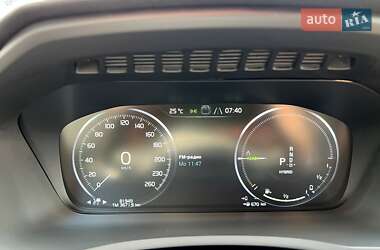 Позашляховик / Кросовер Volvo XC90 2021 в  фото 23 Позашляховик / Кросовер Volvo XC90 2021 в