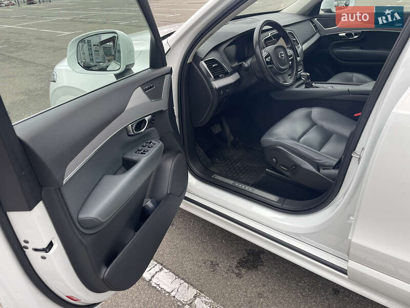 Внедорожник / Кроссовер Volvo XC90 2019 в Киеве фото 13 Внедорожник / Кроссовер Volvo XC90 2019 в Киеве