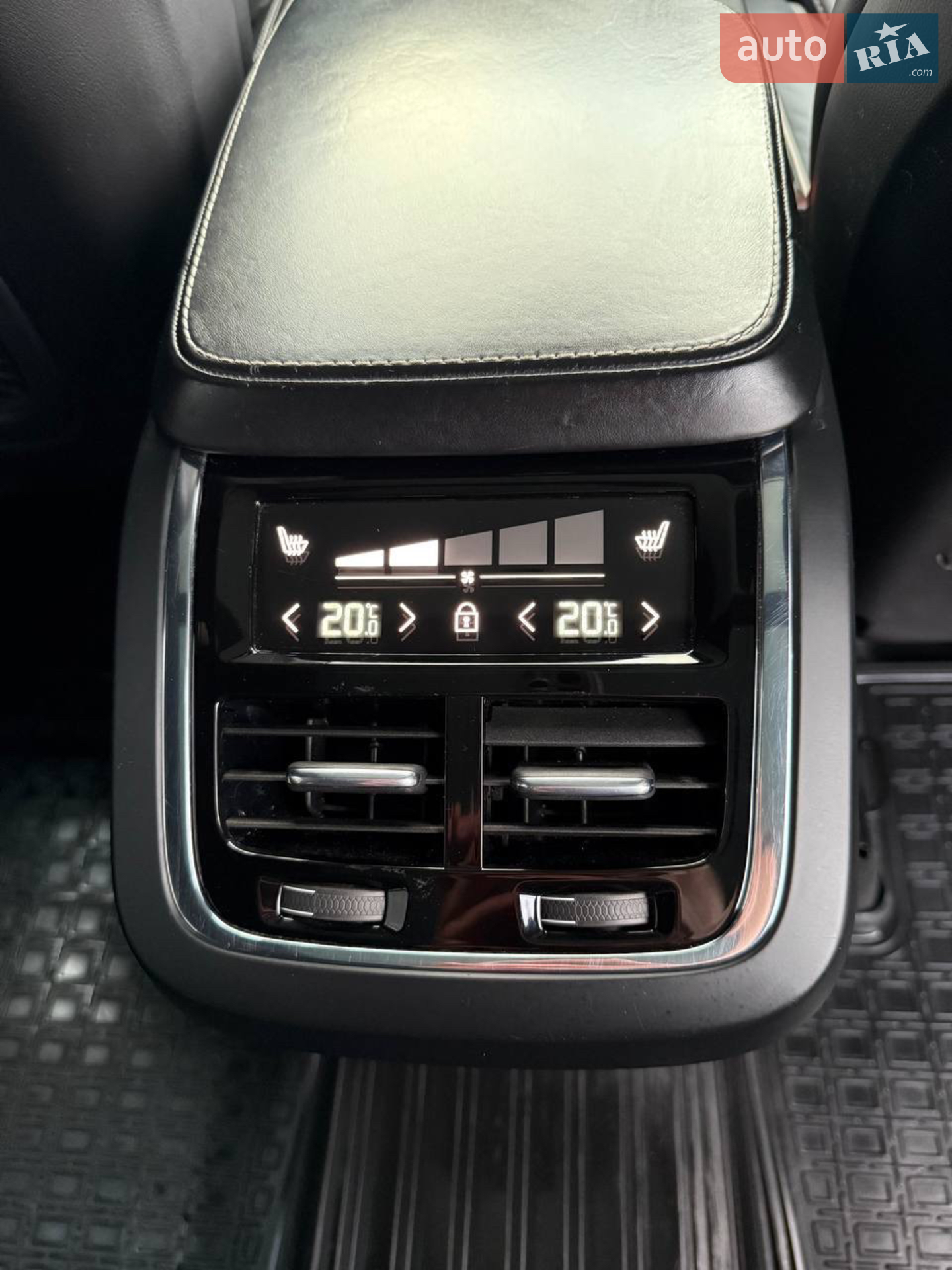 2017 Volvo XC90 - мініатюра 33