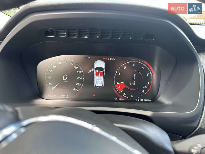 Позашляховик / Кросовер Volvo XC90 2016 в Луцьку