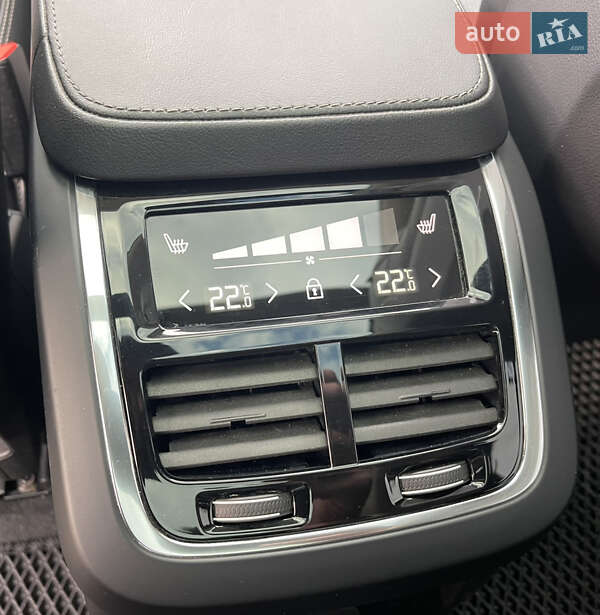 Внедорожник / Кроссовер Volvo XC90 2021 в Киеве фото 40 Внедорожник / Кроссовер Volvo XC90 2021 в Киеве