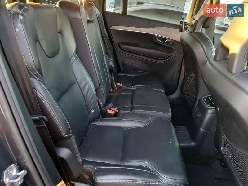 Внедорожник / Кроссовер Volvo XC90 2021 в Киеве