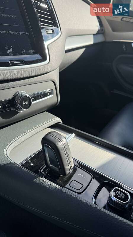 Внедорожник / Кроссовер Volvo XC90 2020 в Киеве