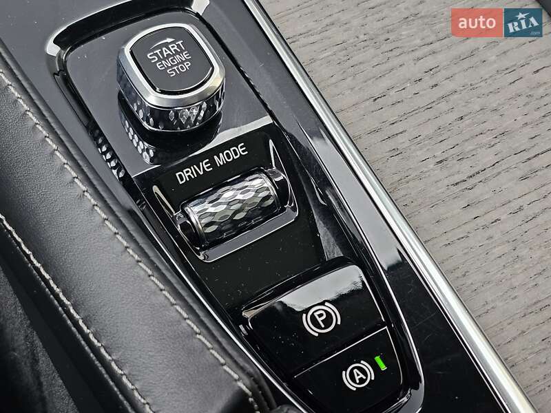 Позашляховик / Кросовер Volvo XC90 2020 в Львові фото 76 Позашляховик / Кросовер Volvo XC90 2020 в Львові