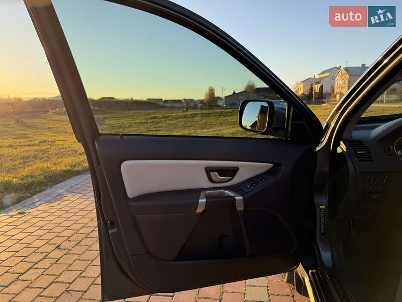 Внедорожник / Кроссовер Volvo XC90 2010 в Тернополе фото 16 Внедорожник / Кроссовер Volvo XC90 2010 в Тернополе