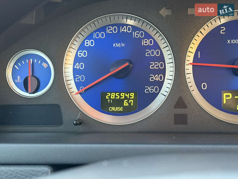 Внедорожник / Кроссовер Volvo XC90 2010 в Тернополе фото 26 Внедорожник / Кроссовер Volvo XC90 2010 в Тернополе