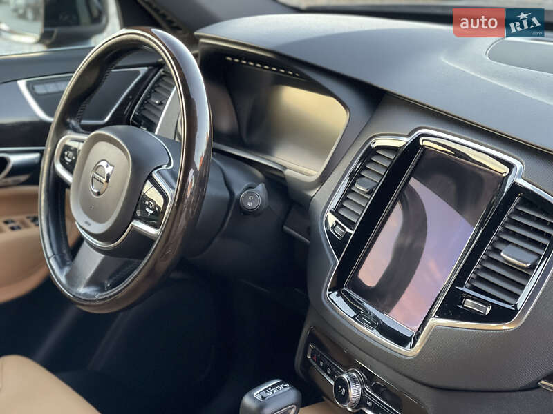 Позашляховик / Кросовер Volvo XC90 2016 в Чернівцях фото 21 Позашляховик / Кросовер Volvo XC90 2016 в Чернівцях