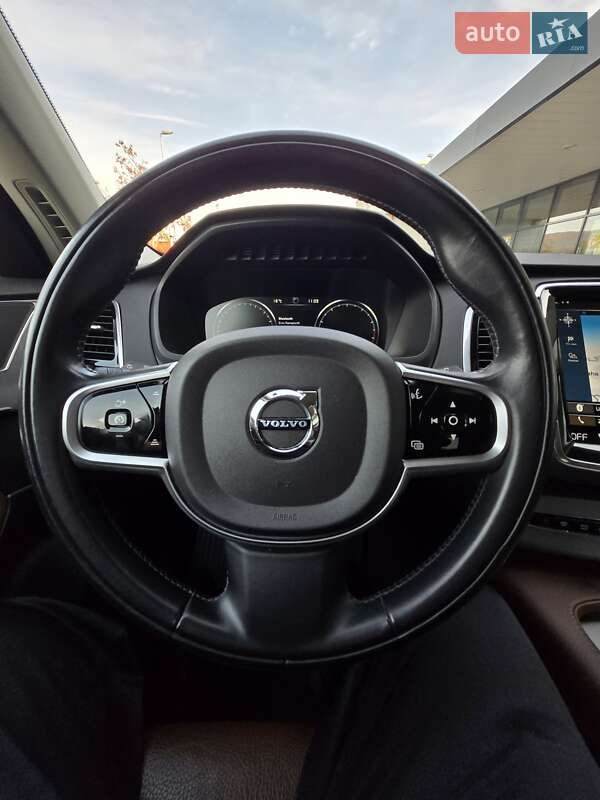 Позашляховик / Кросовер Volvo XC90 2019 в Києві фото 35 Позашляховик / Кросовер Volvo XC90 2019 в Києві