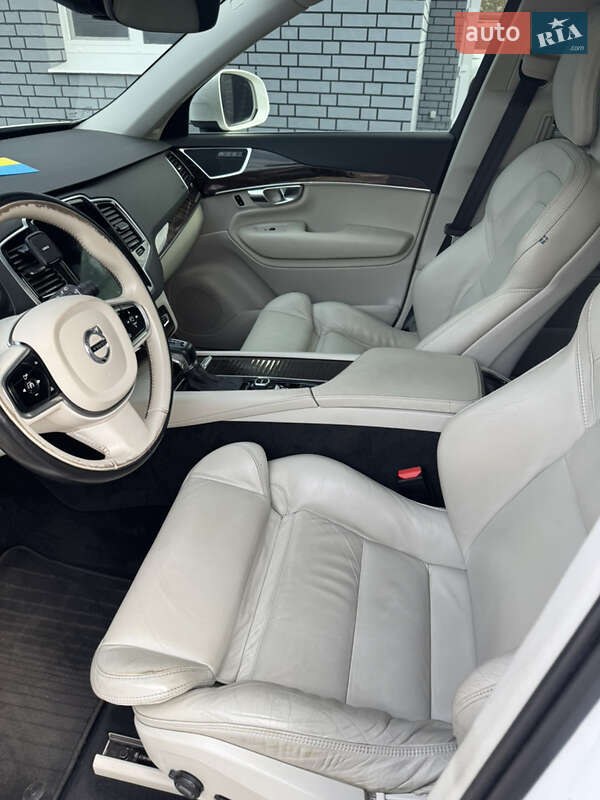 Внедорожник / Кроссовер Volvo XC90 2016 в Кривом Роге фото 6 Внедорожник / Кроссовер Volvo XC90 2016 в Кривом Роге