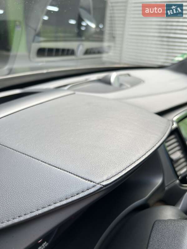 Внедорожник / Кроссовер Volvo XC90 2016 в Киеве