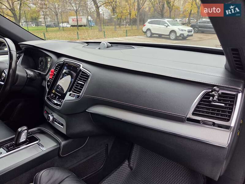 Внедорожник / Кроссовер Volvo XC90 2020 в Киеве