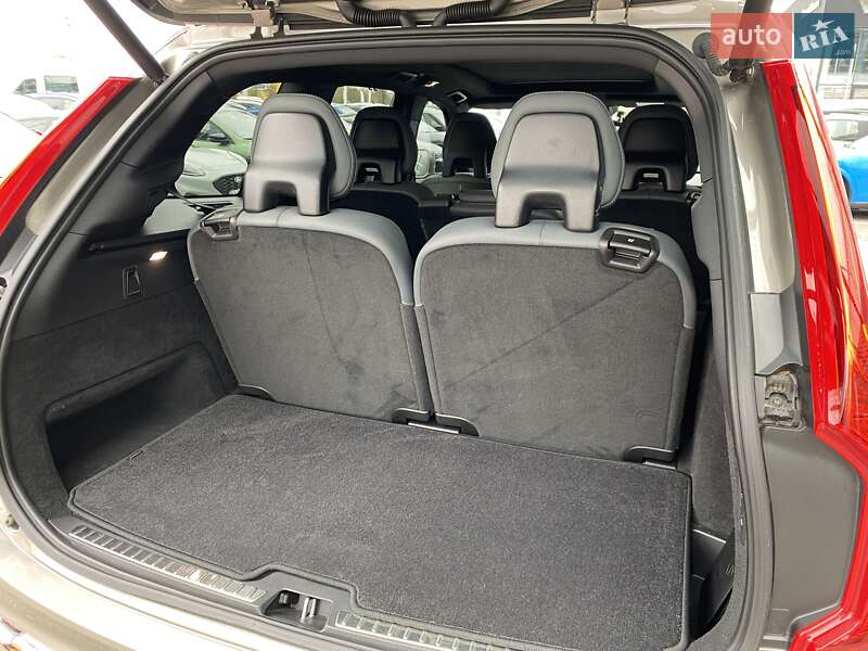 Внедорожник / Кроссовер Volvo XC90 2020 в Киеве