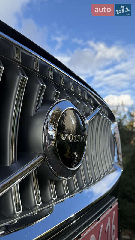 Внедорожник / Кроссовер Volvo XC90 2019 в Львове фото 10 Внедорожник / Кроссовер Volvo XC90 2019 в Львове
