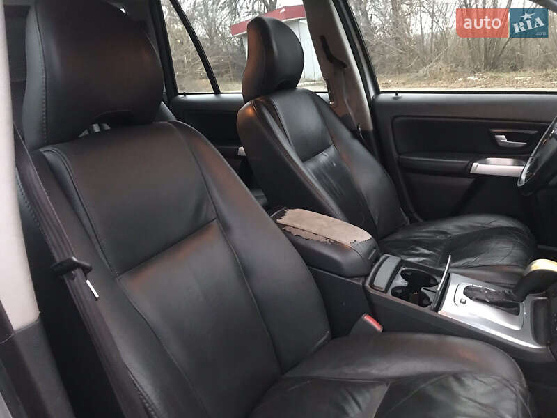 Внедорожник / Кроссовер Volvo XC90 2004 в Киеве