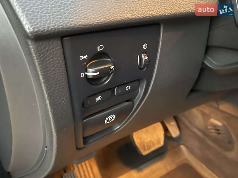 Внедорожник / Кроссовер Volvo XC90 2012 в Радивилове