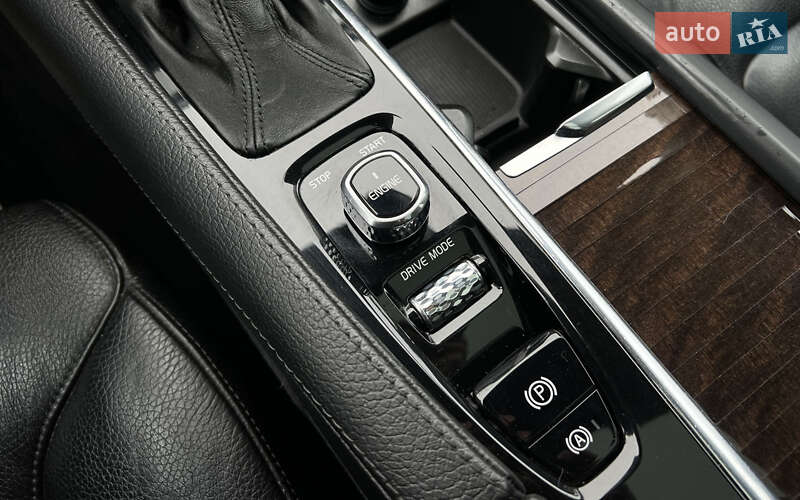 Внедорожник / Кроссовер Volvo XC90 2016 в Львове