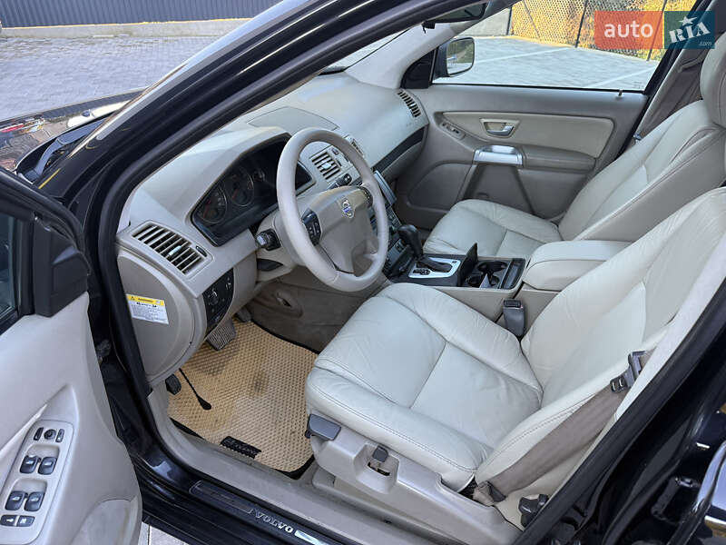 Внедорожник / Кроссовер Volvo XC90 2004 в Кременце