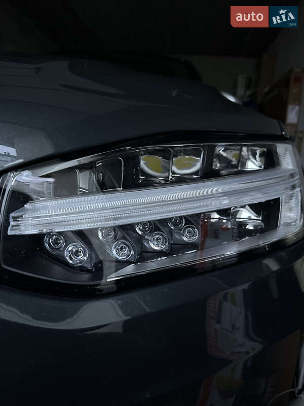 Внедорожник / Кроссовер Volvo XC90 2016 в Хмельницком