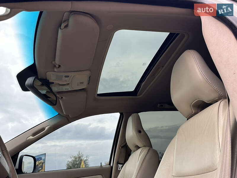 Внедорожник / Кроссовер Volvo XC90 2010 в Львове