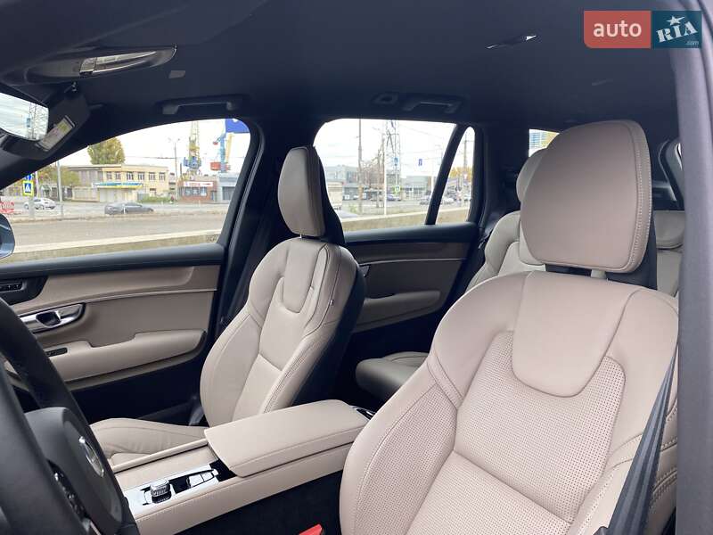 Внедорожник / Кроссовер Volvo XC90 2025 в Днепре фото 42 Внедорожник / Кроссовер Volvo XC90 2025 в Днепре