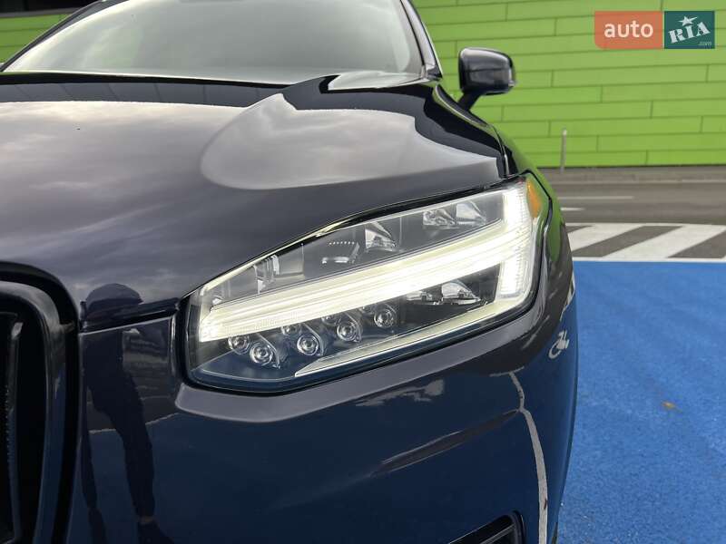 Внедорожник / Кроссовер Volvo XC90 2019 в Киеве