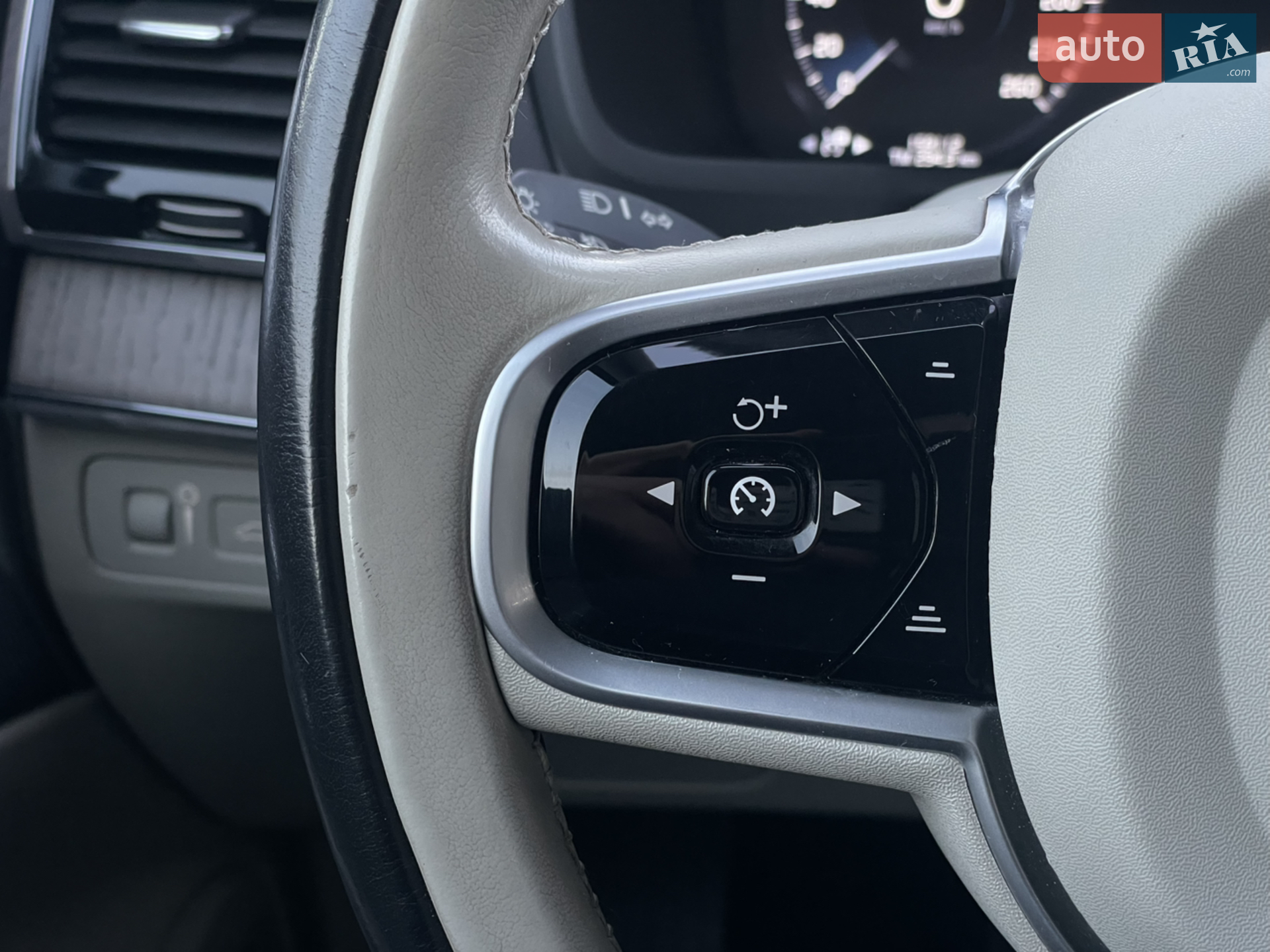 2020 Volvo XC90 - мініатюра 31