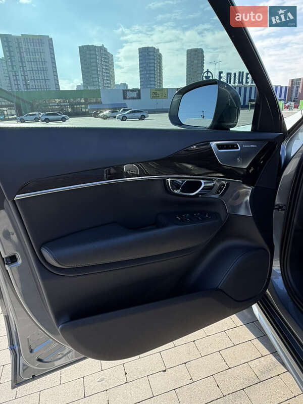 Внедорожник / Кроссовер Volvo XC90 2015 в Одессе