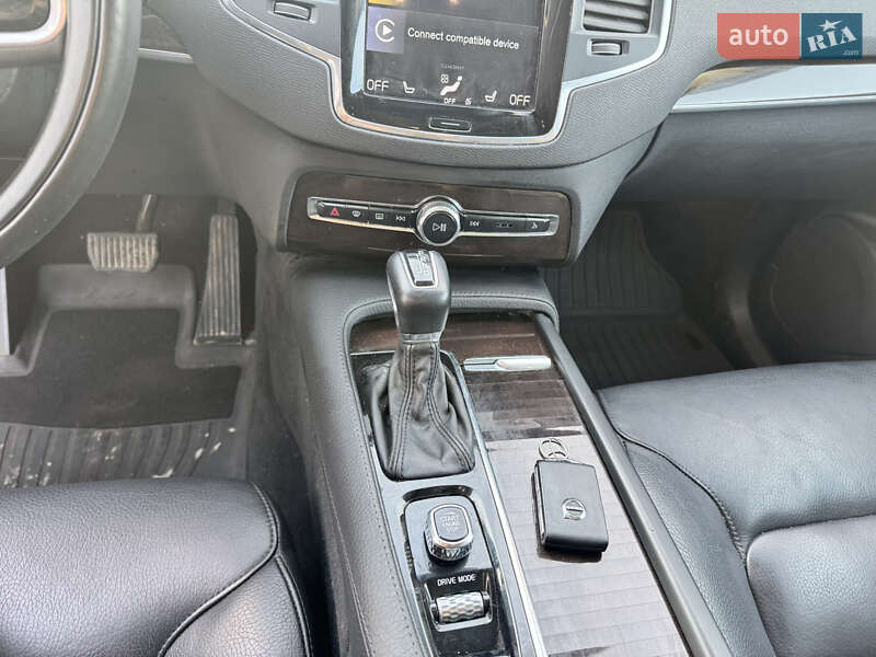 Позашляховик / Кросовер Volvo XC90 2019 в Рівному фото 29 Позашляховик / Кросовер Volvo XC90 2019 в Рівному