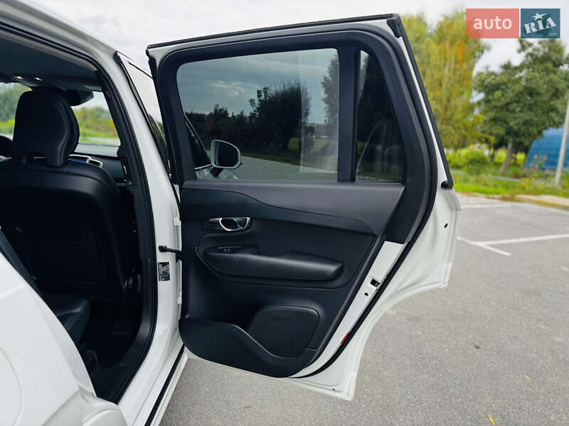 Внедорожник / Кроссовер Volvo XC90 2017 в Здолбунове