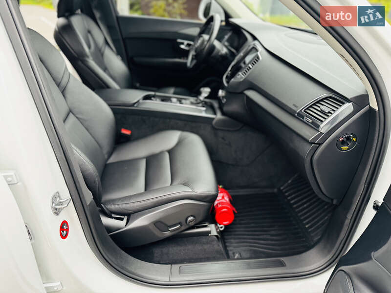 Внедорожник / Кроссовер Volvo XC90 2017 в Здолбунове