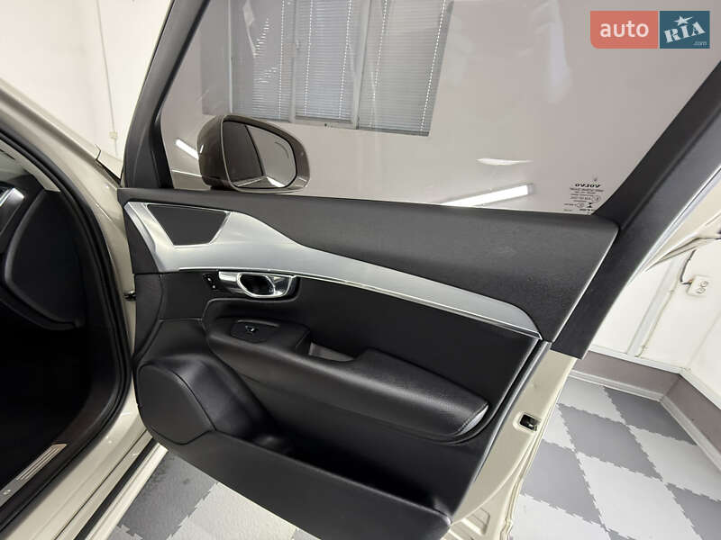 Внедорожник / Кроссовер Volvo XC90 2015 в Трускавце фото 37 Внедорожник / Кроссовер Volvo XC90 2015 в Трускавце