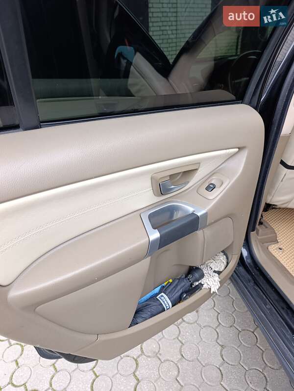 Внедорожник / Кроссовер Volvo XC90 2007 в Луцке