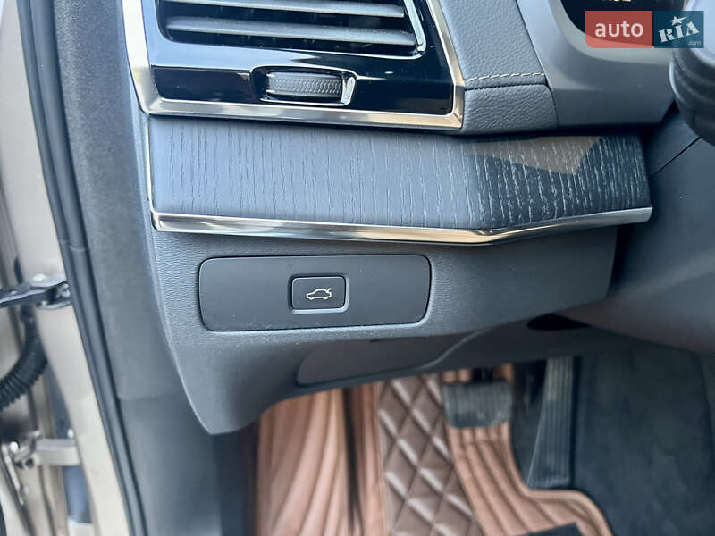Позашляховик / Кросовер Volvo XC90 2023 в Києві фото 29 Позашляховик / Кросовер Volvo XC90 2023 в Києві
