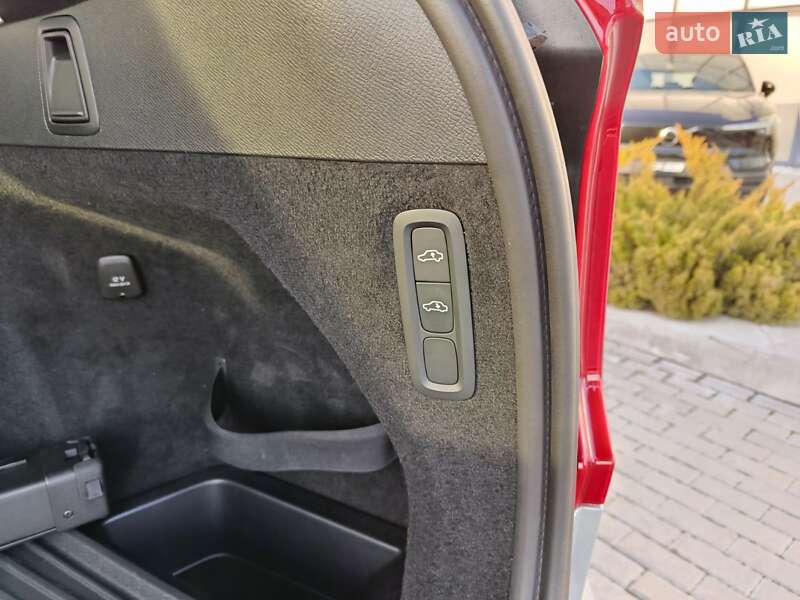 Внедорожник / Кроссовер Volvo XC90 2024 в Киеве