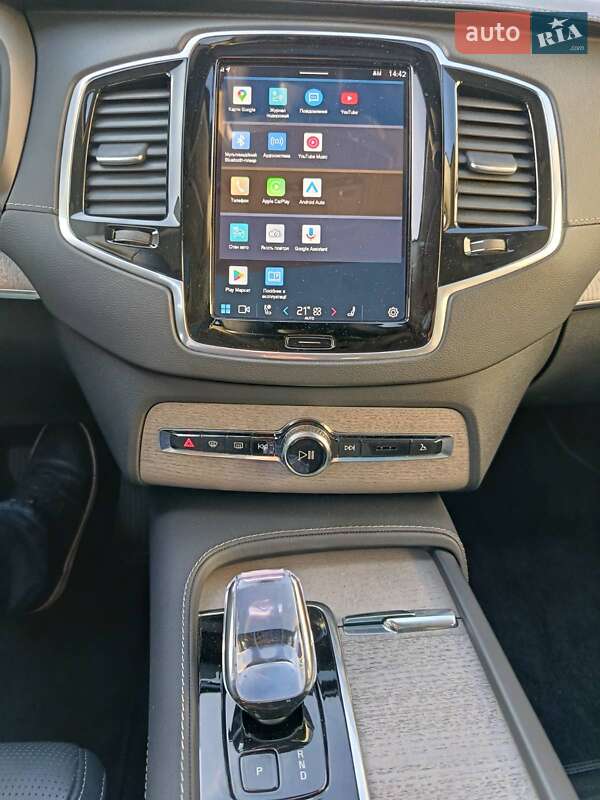 Внедорожник / Кроссовер Volvo XC90 2024 в Киеве