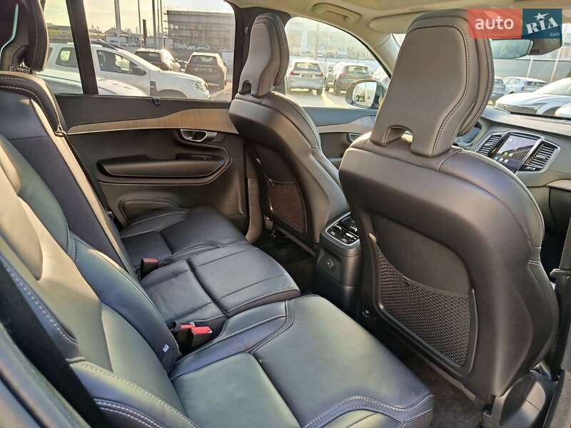 Внедорожник / Кроссовер Volvo XC90 2024 в Киеве
