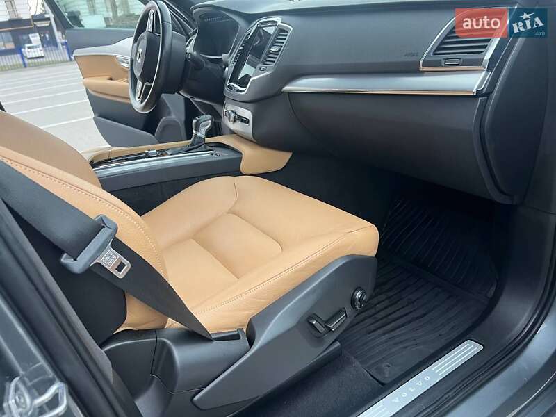 Внедорожник / Кроссовер Volvo XC90 2017 в Тернополе